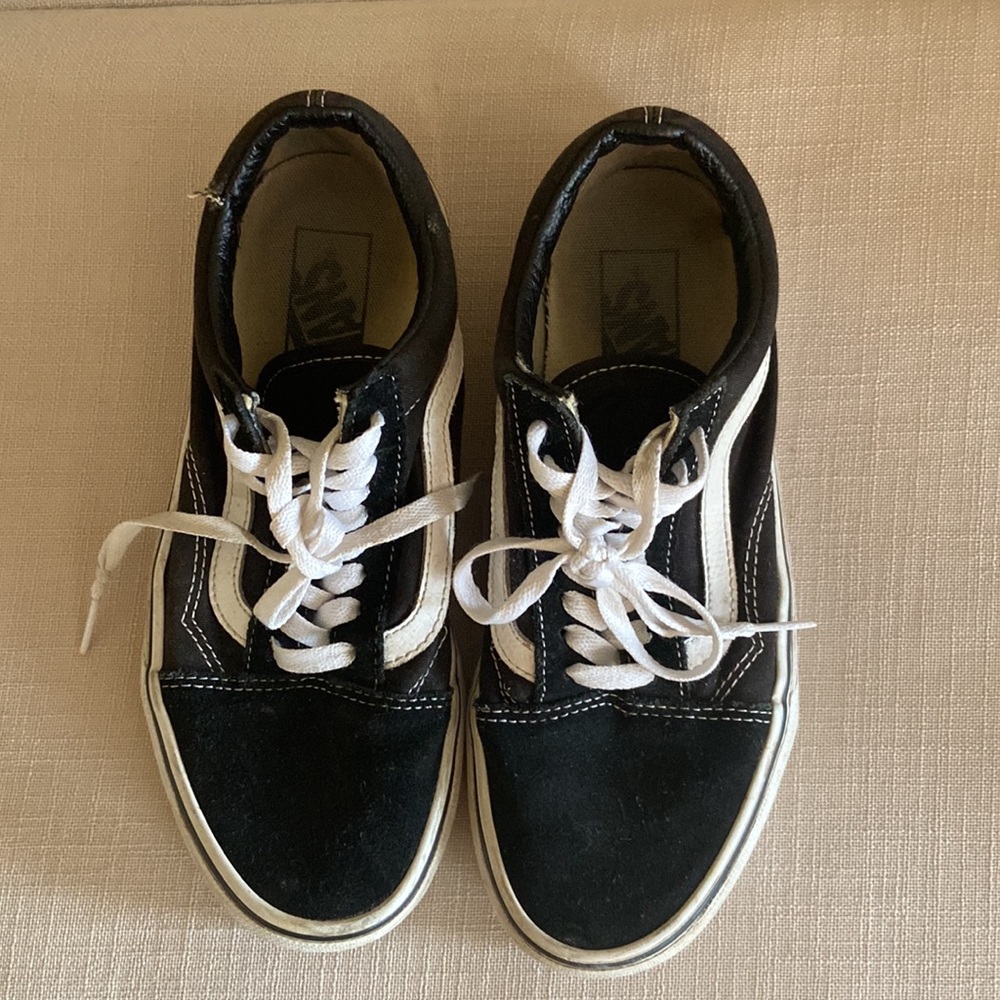 Vans - Picture 5 of 7